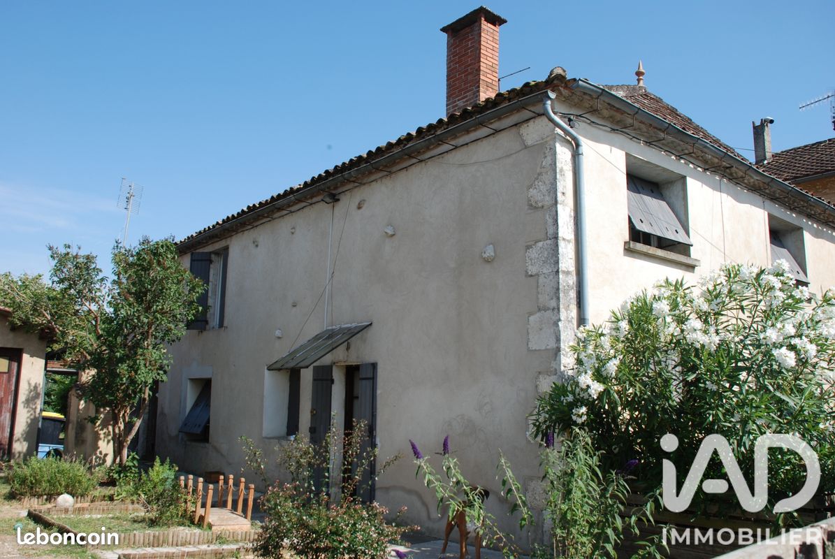 Maison 8 pièces 161 m² · à Port-Sainte-Foy-Et-Ponchapt · 161 m² · 129 000 €