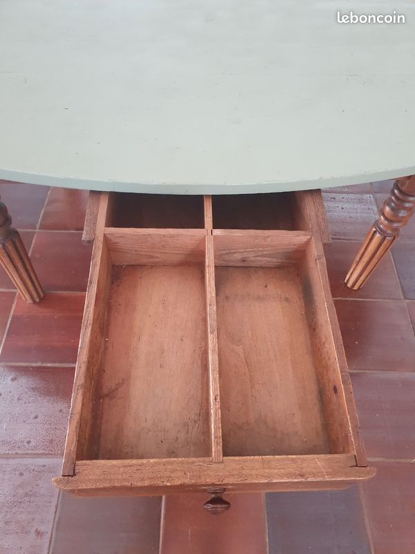 Table basse avec tiroir (image 3)