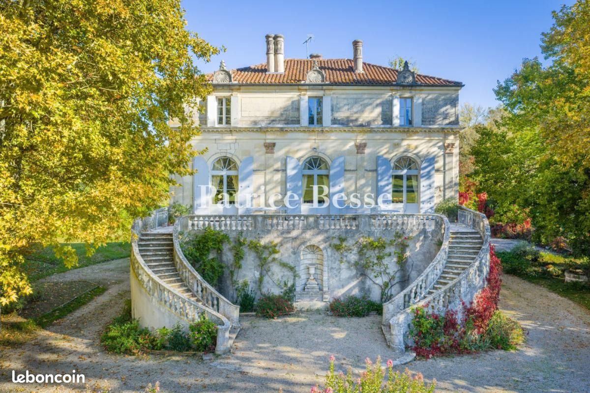 Maison 9 pièces 280 m² · à Villeneuve-sur-Lot · 280 m² · 490 000 €