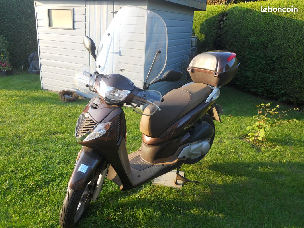 Scooter honda sh 125 i (image 1)