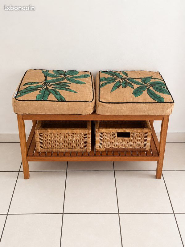 Banc / meuble de rangement IKEA + 2 paniers + coussins neufs (image 1)
