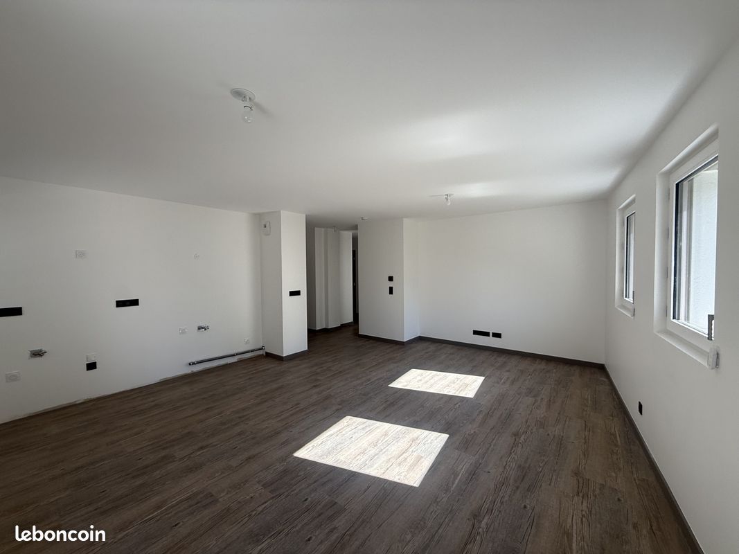 Appartement 3 pièces 74 m² · à Salins-Fontaine · 74 m² · 320 000 €