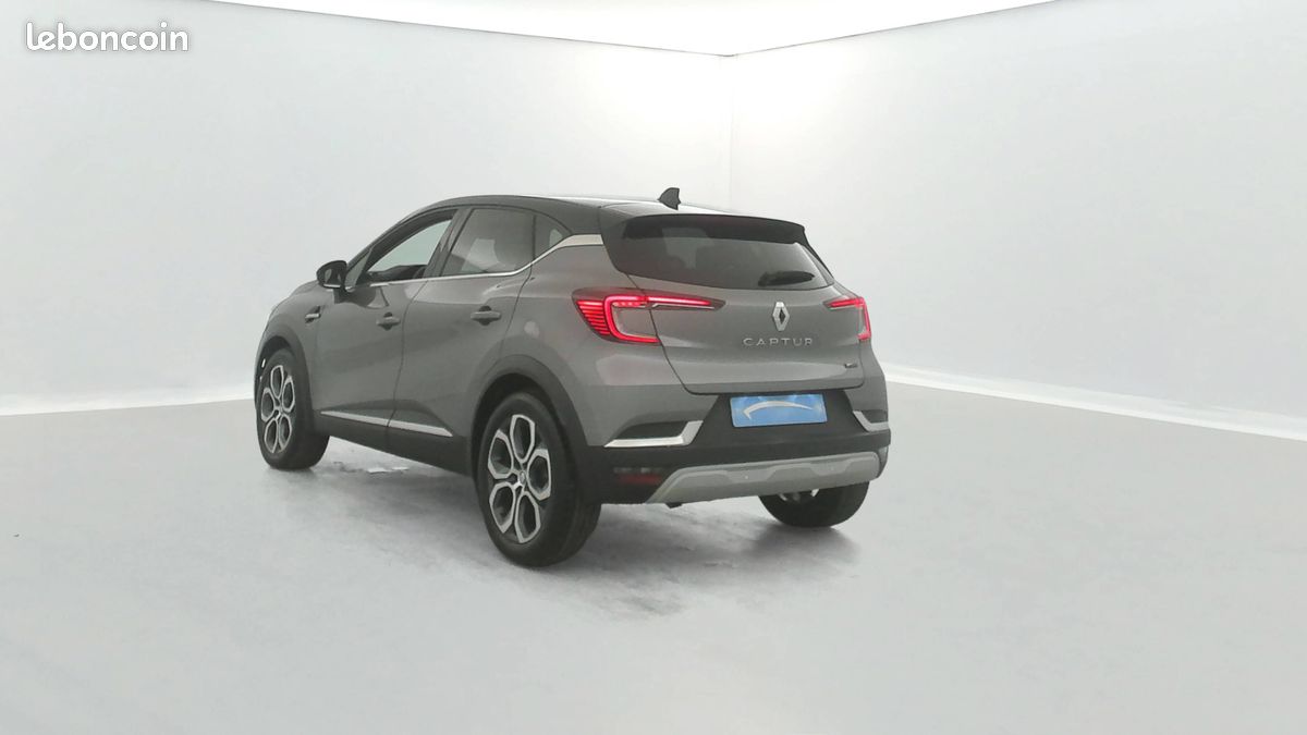 RENAULT Captur E-Tech full hybrid 145 Techno (image 3)