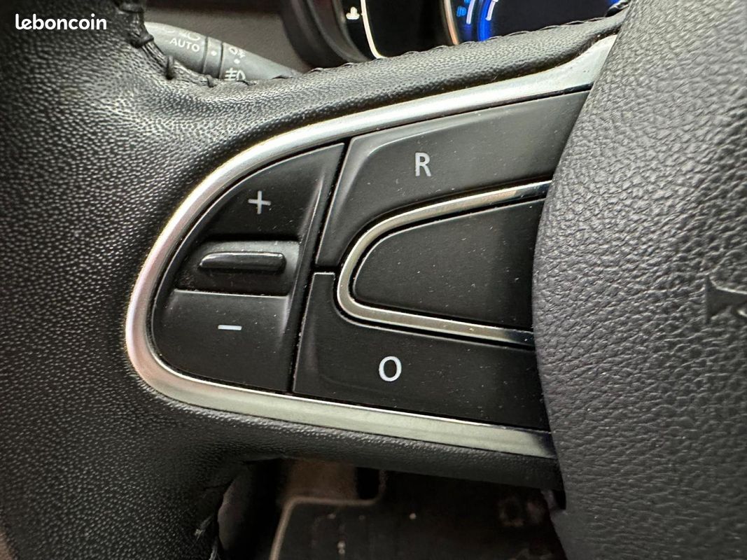 RENAULT KADJAR 1.5 Energy dCi - 110 - BV EDC Zen PHASE 1 (image 20)