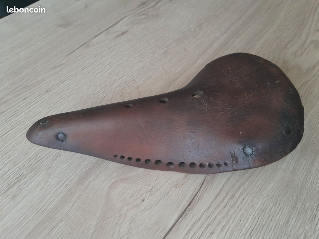 Selle cuir vélo ancien - Équipements vélos
