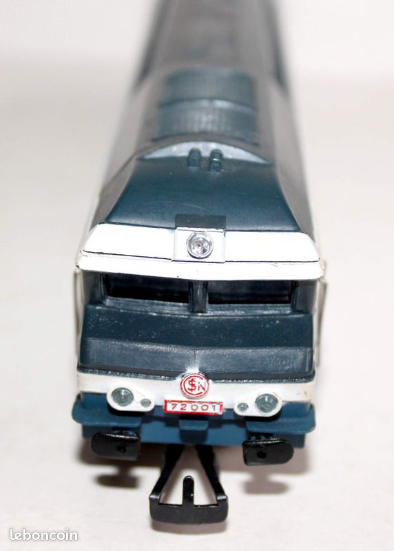Locomotive diesel CC 72001 Jouef HO - Modélisme