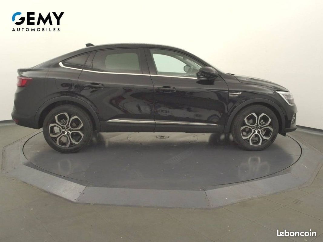 RENAULT Arkana E-Tech 145 - 21B Intens (image 4)