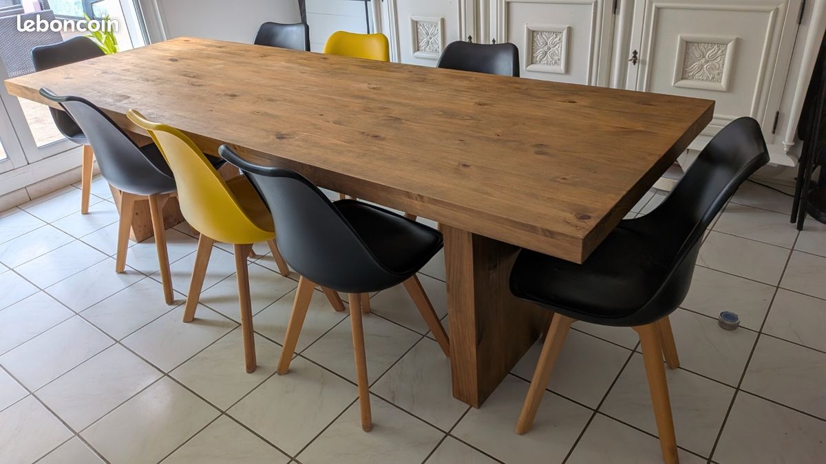 Table à manger 8 à 10 couverts en bois (image 1)