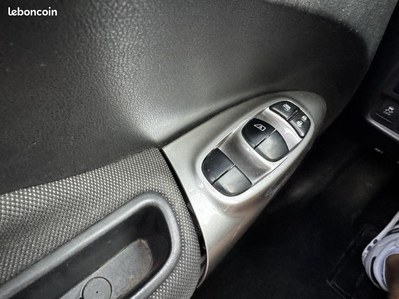 Nissan JUKE 1.5 DCI 110CH CONNECT EDITION (image 5)