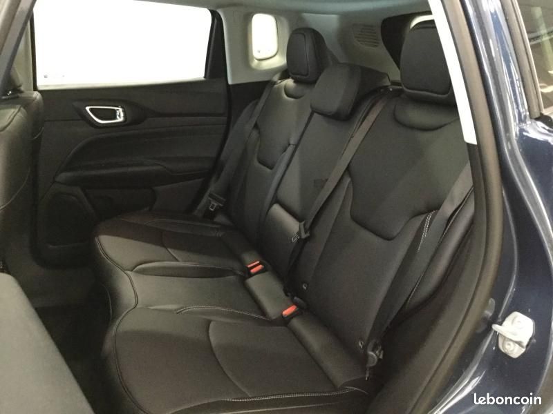 Jeep Compass 1.3 Turbo T4 240ch PHEV 4xe Summit AT6 eAWD (image 10)