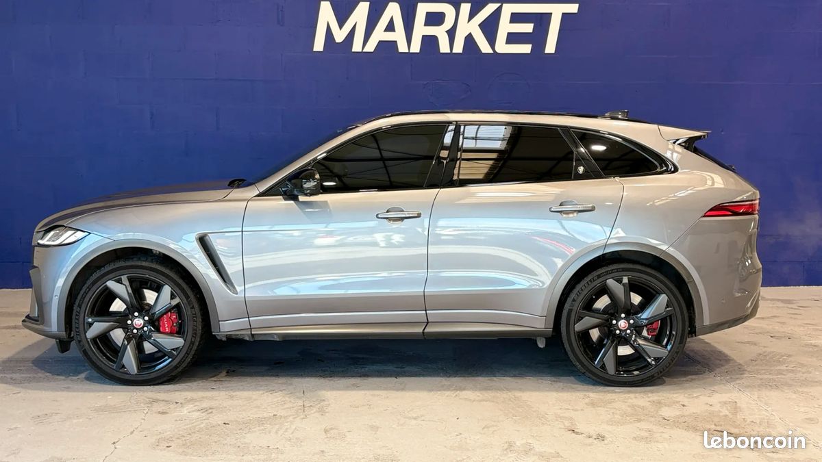 Jaguar F-Pace SVR 5.0 550ch 4x4 - Rare Phase 2 - Toit ouvrant - Son Meridian - Sièges AV/AR et volant chauffants (image 5)