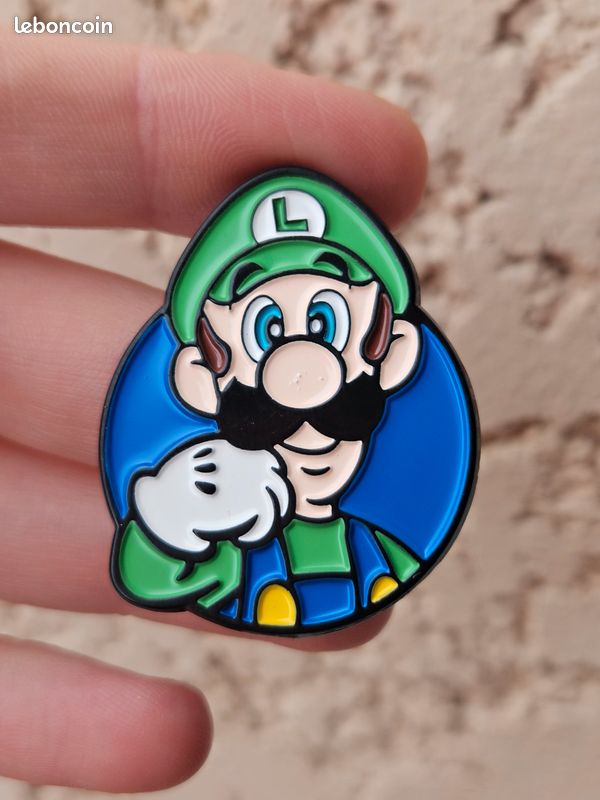 Pin's luigi , mario , jeu vidéo (image 1)