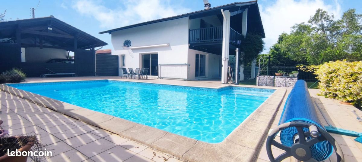 Maison 6 pièces 141 m² · à Villefranque · 141 m² · 628 000 €