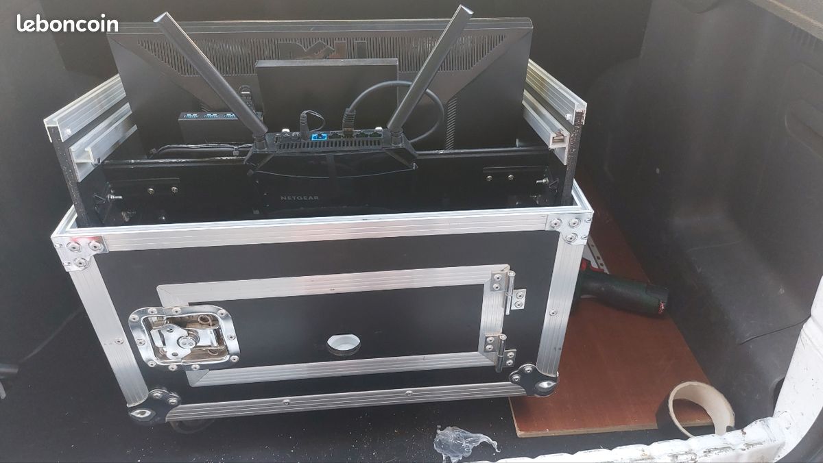 Flight case DJ ou soundcraft UI24R (image 11)