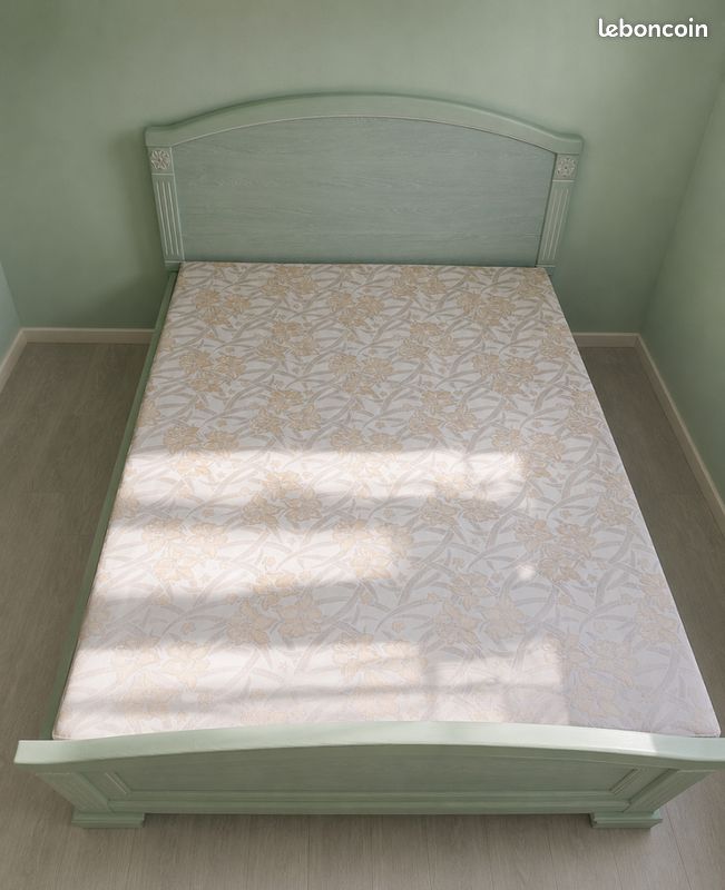 Chambre complète en bois vert clair – Lit + Sommier 140x190 + Armoire + Chevet (image 4)