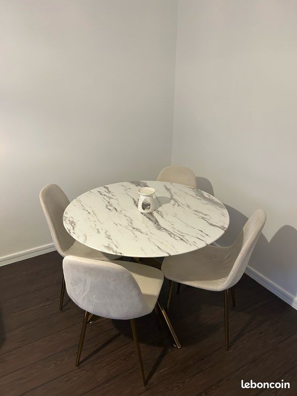 Table de salle à manger aspect marbre blanc allonge centrale 160-200 cm