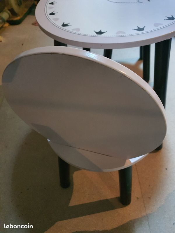 Table + 2 chaises enfants (image 2)