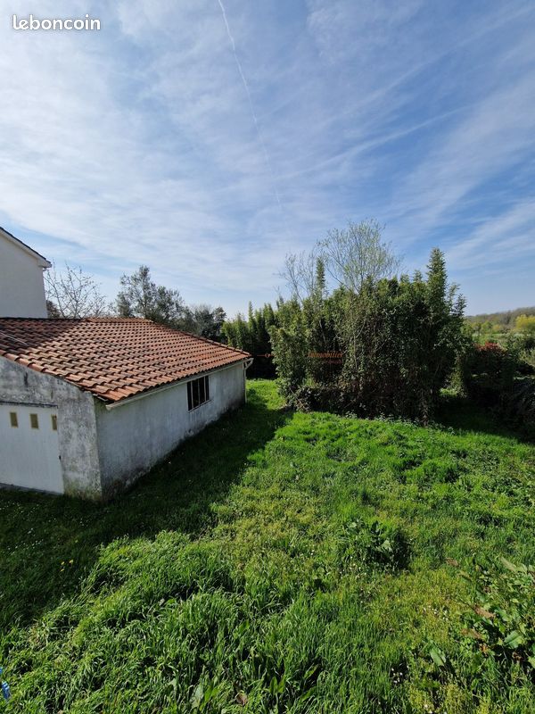 Terrain 380 m² · à Rezé · 380 m² · 96 000 €