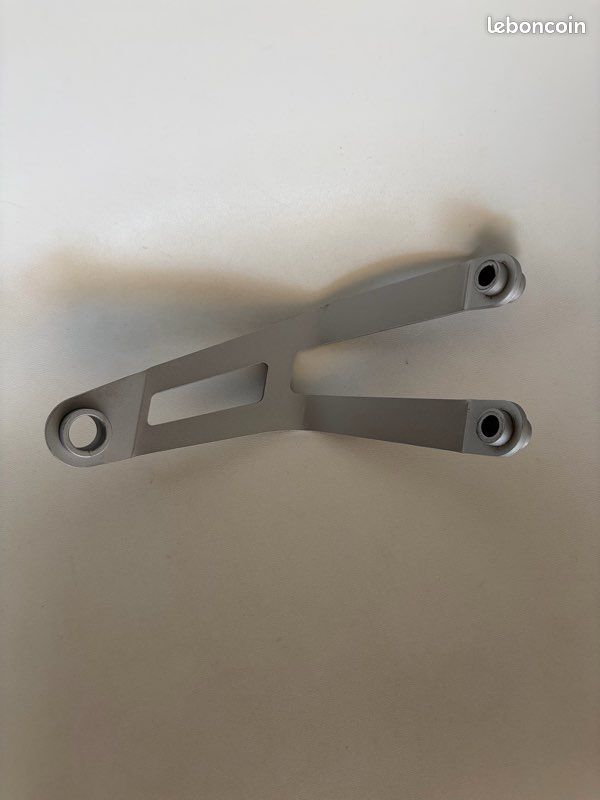 Support d’échappement Triumph Speed triple 1200 RS / RR (image 2)