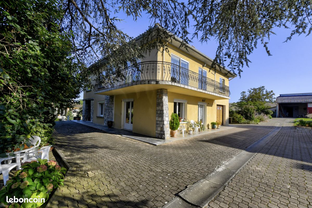 Maison 6 pièces 209 m² · à Auterive · 209 m² · 285 000 €