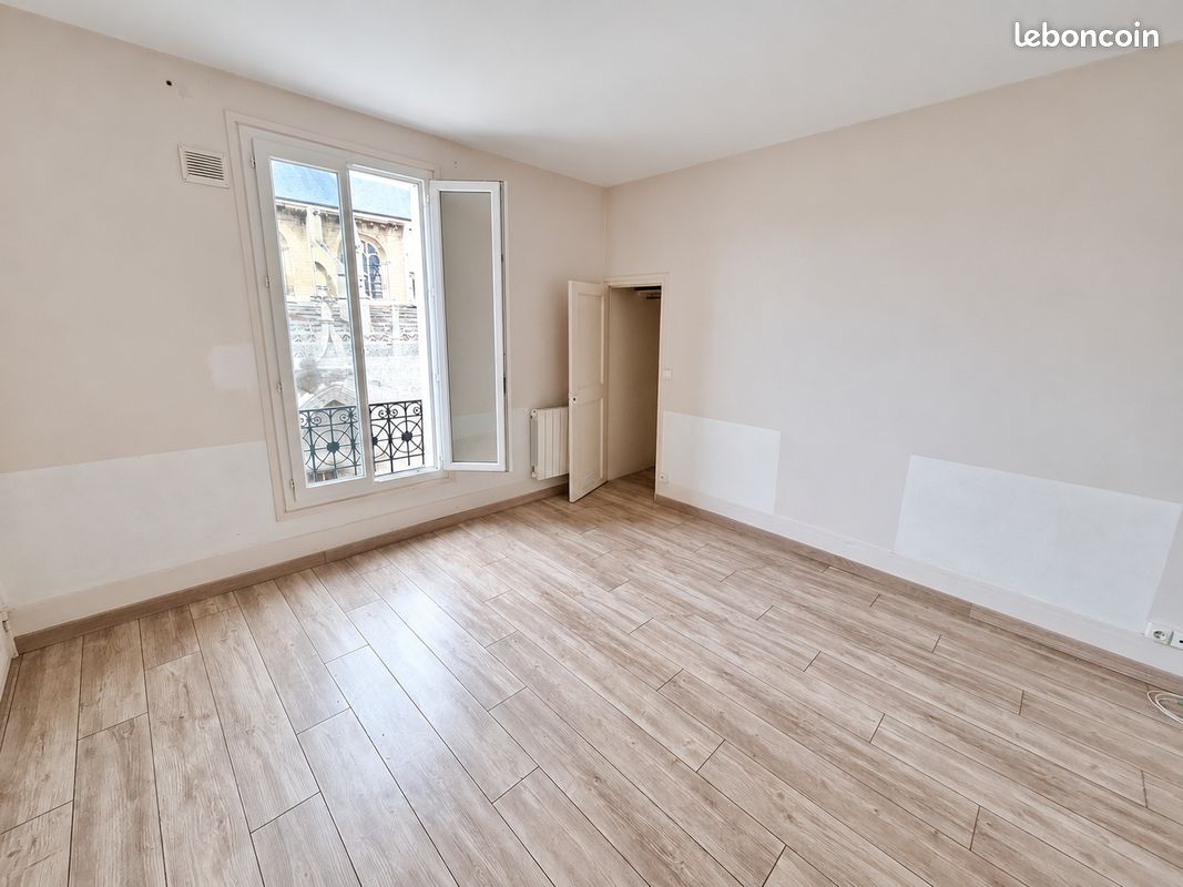 Appartement 2 pièces 49 m² · à Poissy · 49 m² · 230 000 €