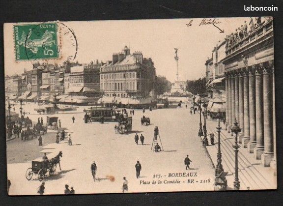 Place de la Comédie | The squares of Bordeaux seen by Barnes
