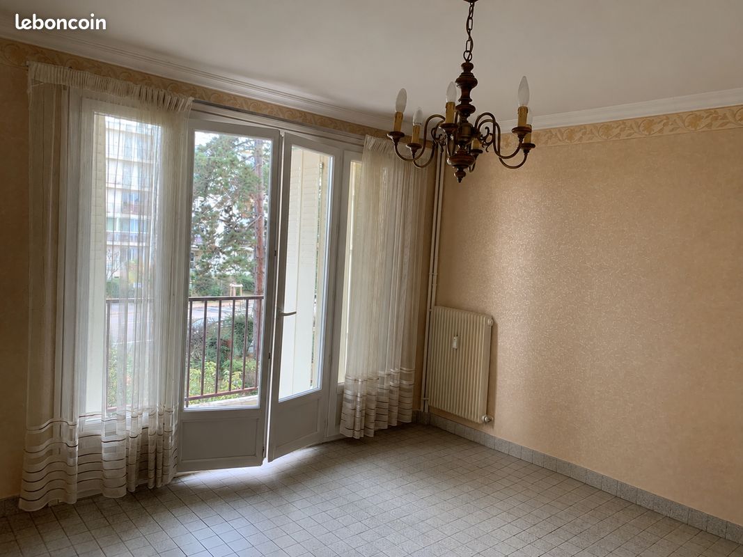 Appartement 3 pièces 61 m² · à Roanne · 61 m² · 660 €