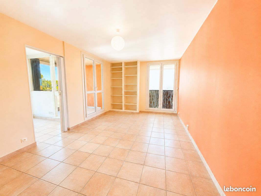Appartement 4 pièces 77 m² · à Istres · 77 m² · 140 000 €