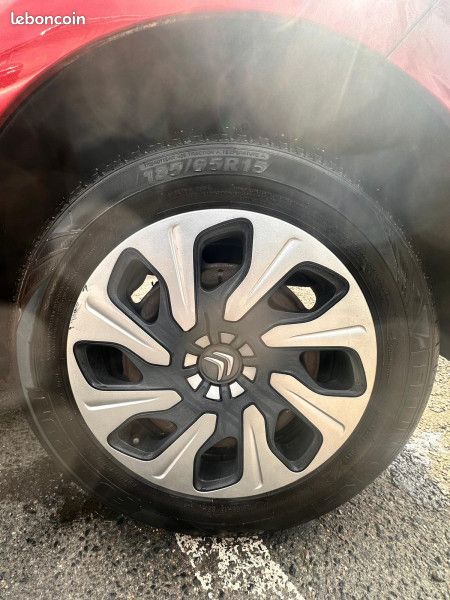 Citroen C3 1.0 VTI PURETECH ATTRACTION (image 8)