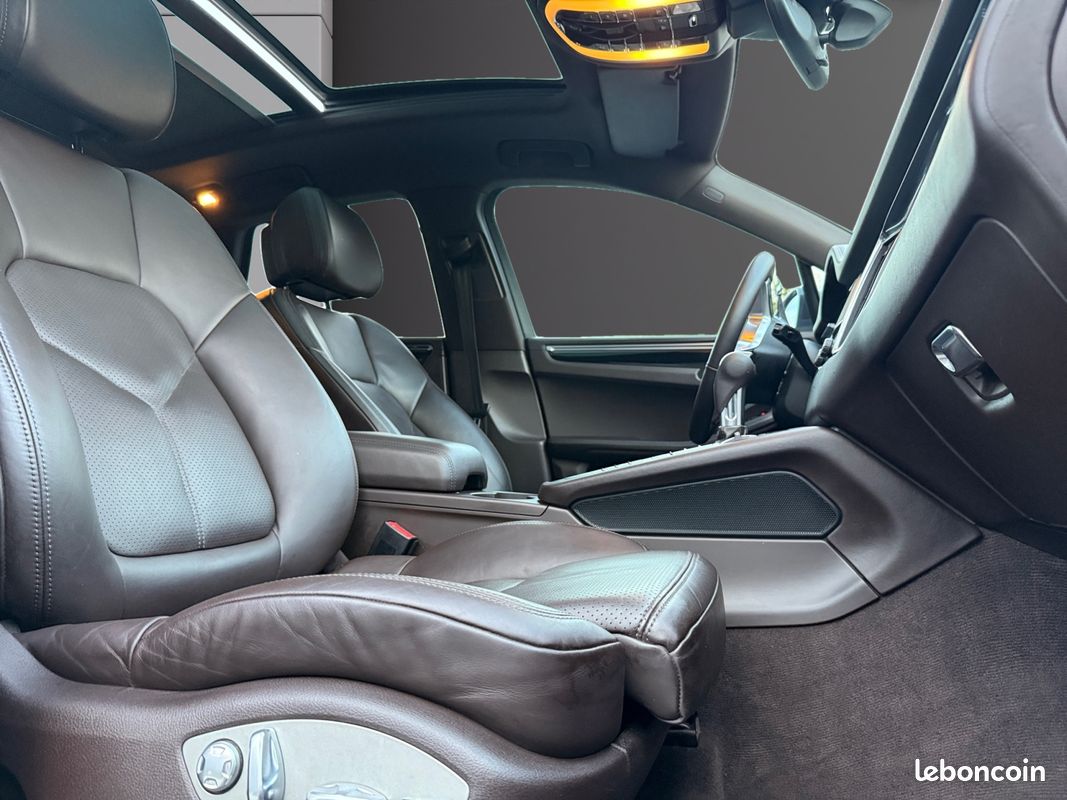 PORSCHE MACAN 3.0D 258 S Toit Pano bose hayon elec sièges élec à mémoires jantes turbo Garantie 12 Mois (image 10)