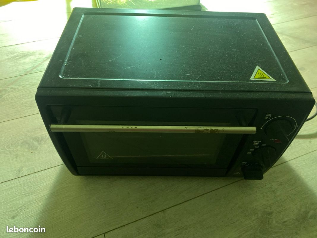 Mini four (image 1)