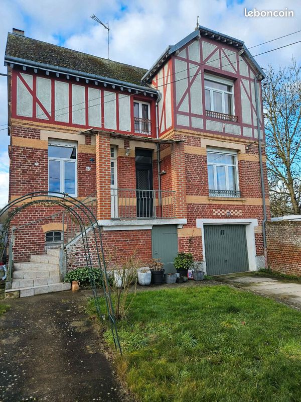 Maison 4 pièces 110 m² · à Ribemont · 110 m² · 180 000 €