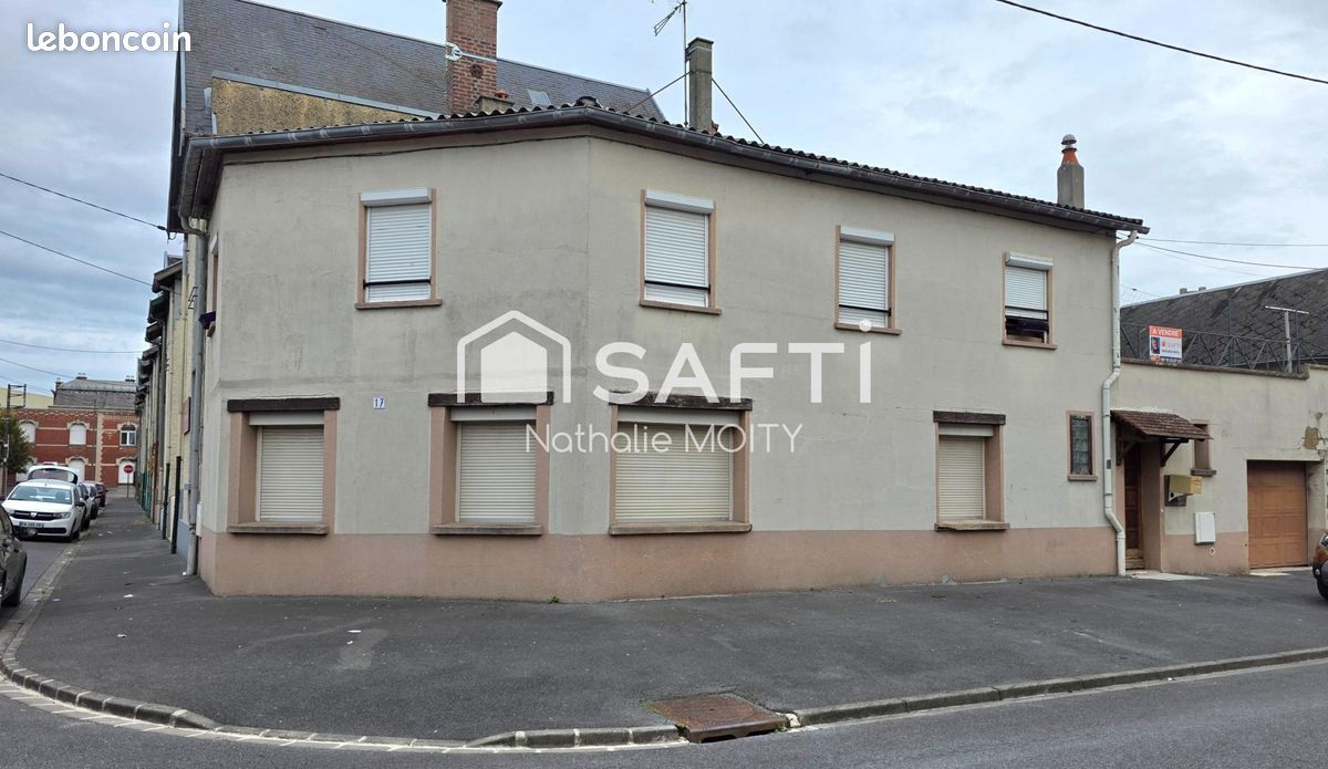Maison 5 pièces 161 m² · à Saint-Quentin · 161 m² · 111 000 €