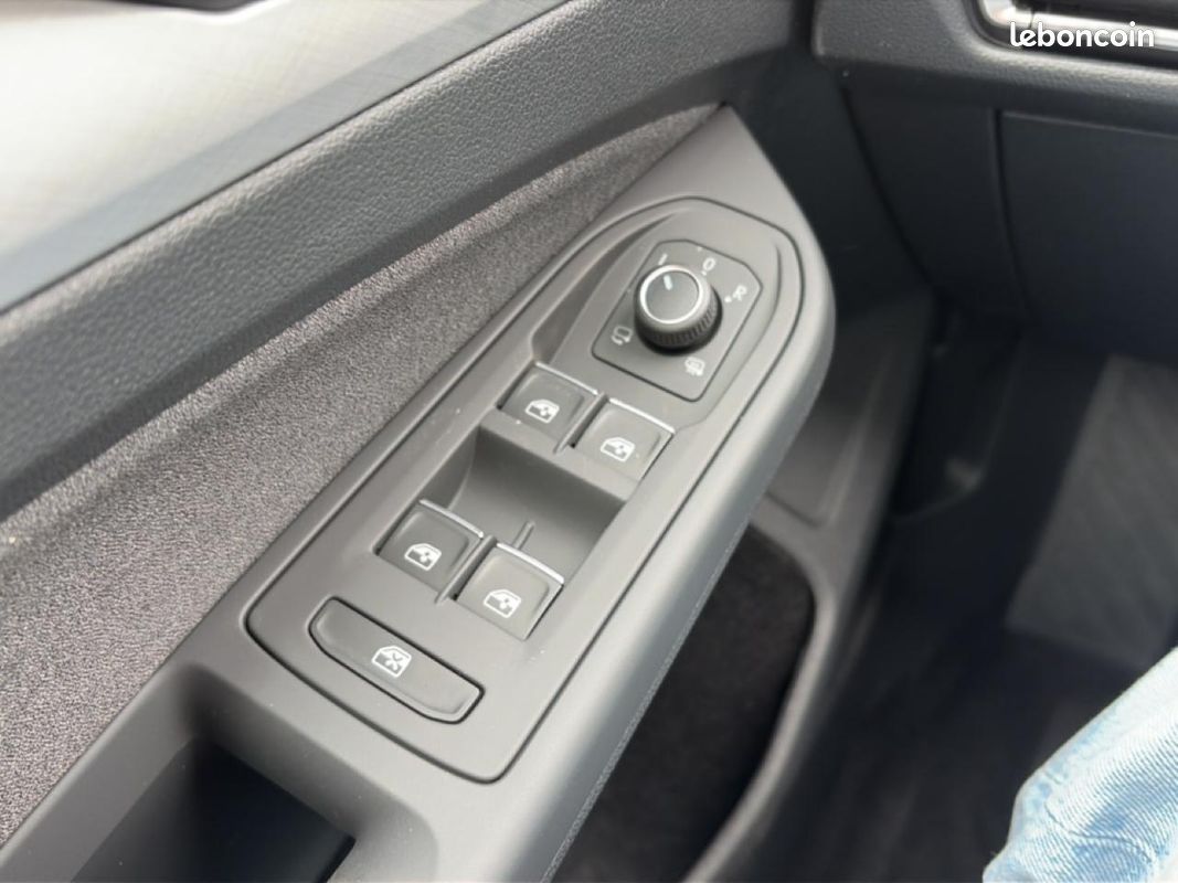 VOLKSWAGEN GOLF VIII 1.5 etsi evo2 116 life dsg7 (image 11)