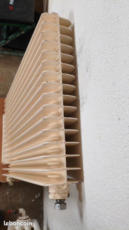 Petit radiateur FINIMETAL Lamella en acier (image 3)