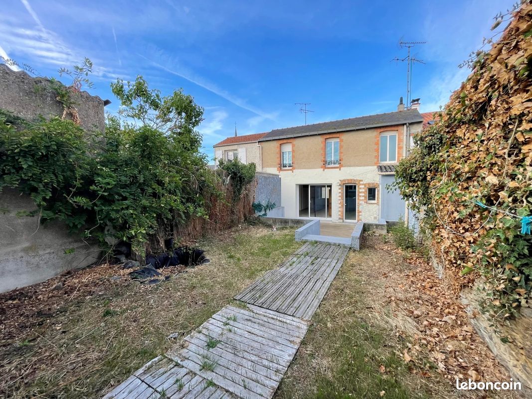 Maison 6 pièces 135 m² · à Le May-sur-Èvre · 135 m² · 167 500 €