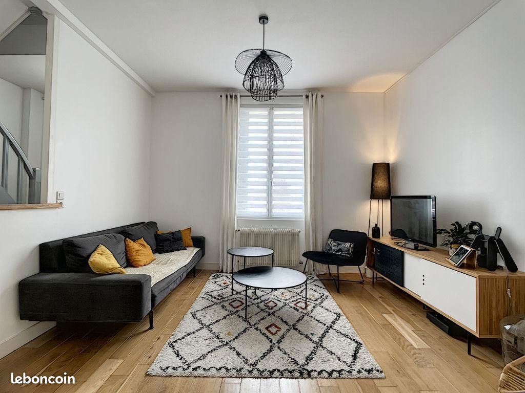 Maison 5 pièces 100 m² · à La Rochelle · 100 m² · 1 600 €/mois