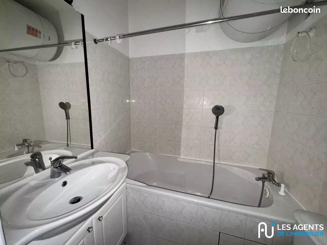 Appartement a louer fleury-les-aubrais - 1 pièce(s) - 16 m2 - Surfyn