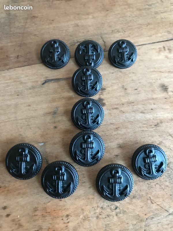 Lot De 10 Boutons Anciens En Métal Marine - Argenté, 22mm, Ronds, Occasion Mais Neufs