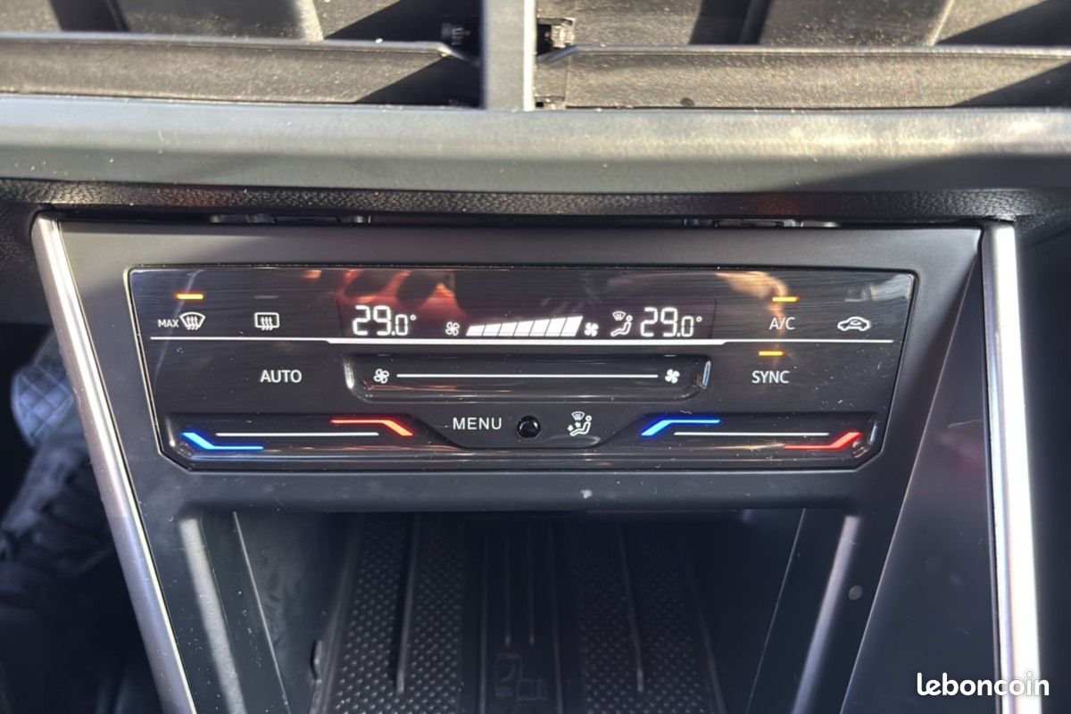Volkswagen Taigo TSI 115 EDITION CAMERA KEYLESS (image 13)