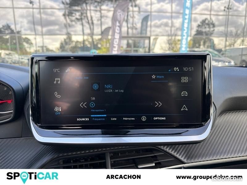 Peugeot 2008 1.2 PureTech 100ch S&S Active (image 25)