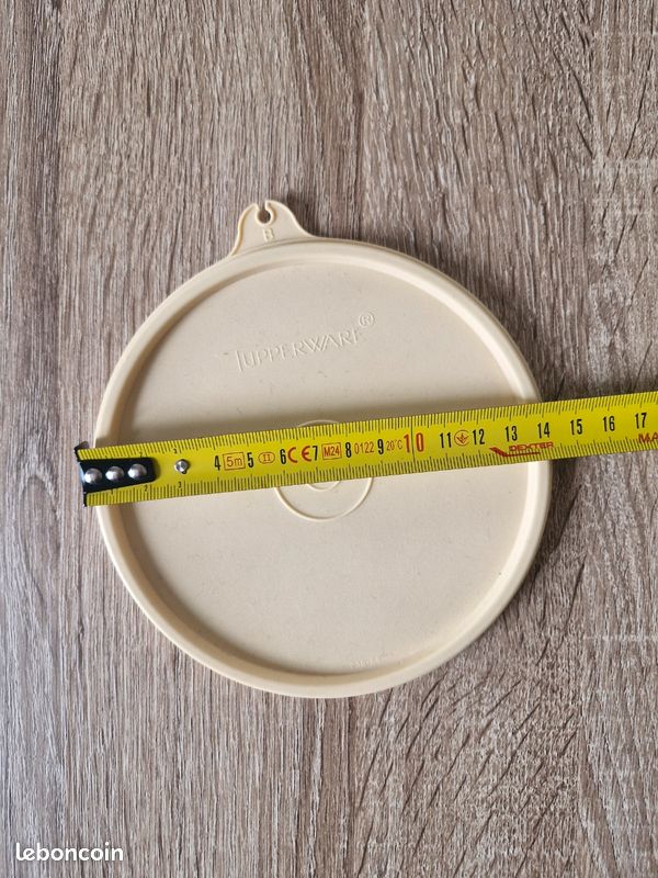 Couvercle Tupperwares vert diamètre 14 cm très bon état (image 2)