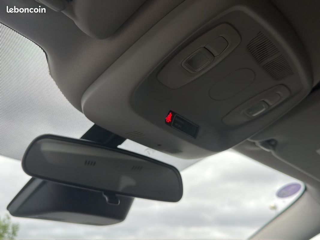 RENAULT KADJAR 1.3 tce 140 fap evolution edc (image 24)