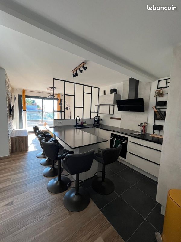 Appartement 2 pièces 55 m² · à Évian-les-Bains · 55 m² · 1 220 €/mois