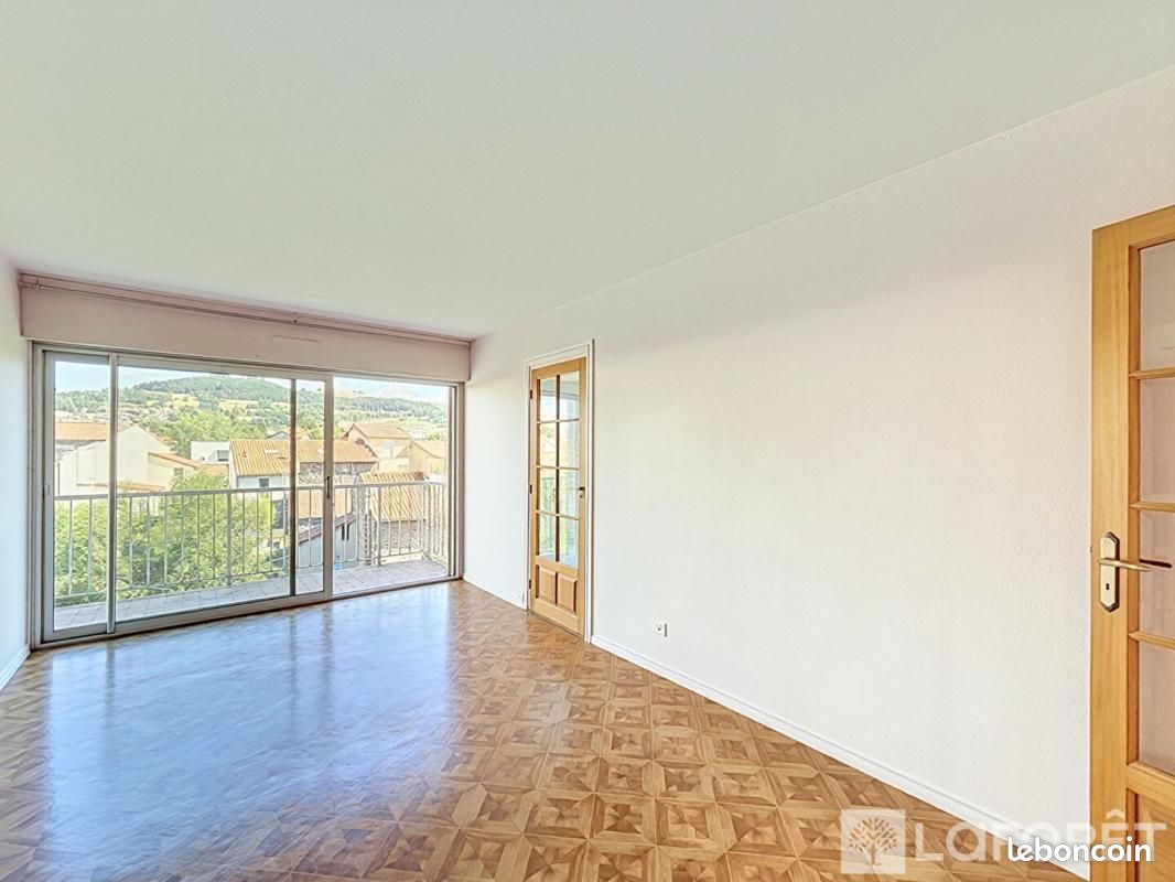 Appartement 4 pièces 101 m² · à Vals-près-le-Puy · 101 m² · 149 000 €