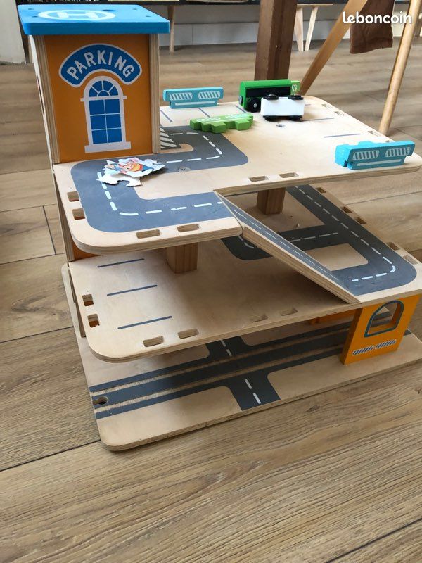 Jeu en bois (image 1)