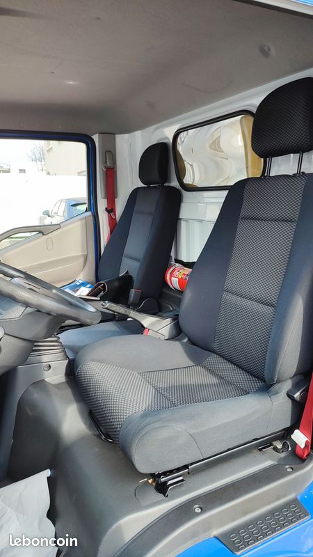 RENAULT MAXITY CABINE 3.0L DXi 150 ch EURO 6 HAYON HYDRAULIQUE - 1ère MAIN - ENTRETIEN RENAULT (image 2)