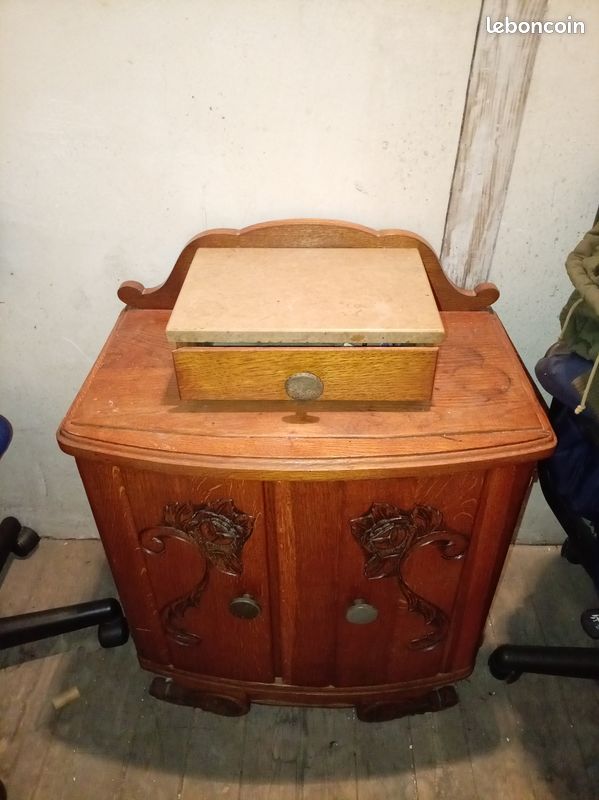 Table de chevet ancienne (image 1)