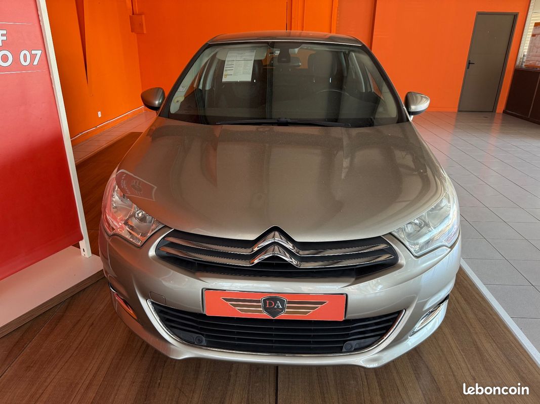CITROEN C4 C4 e-HDi 115 Attraction (image 2)