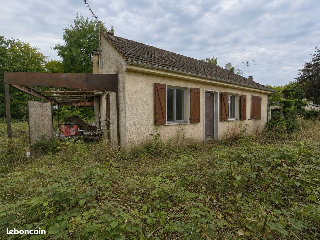 Maison 3 pièces 75 m² · à Domats · 75 m² · 90 000 €